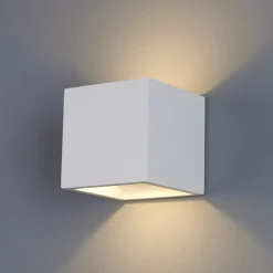 Lindby Kubusformet LED-væglampe Marita lavet af gips