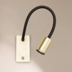 ORION Kurt LED-væglampe, mat messing med fleksibel arm