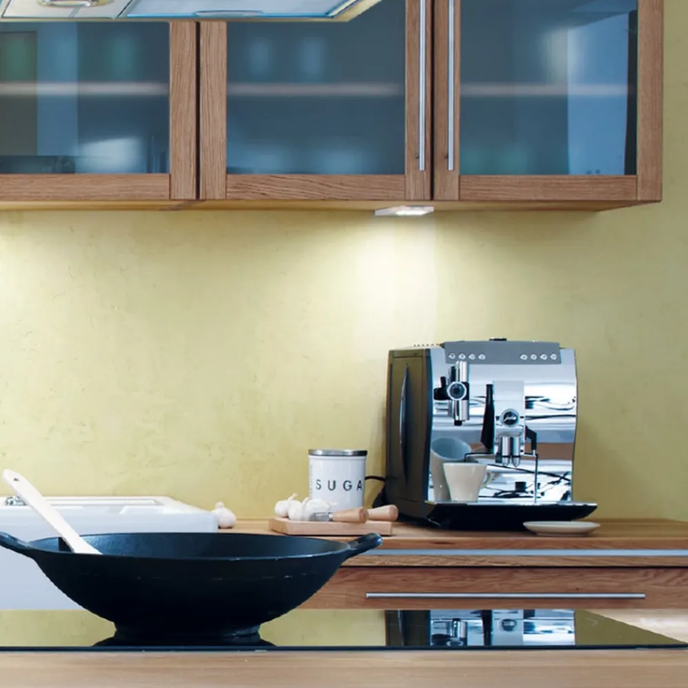 LED Slim-Pad F underskabslampe dæmper 4.000 K hvid^Hera