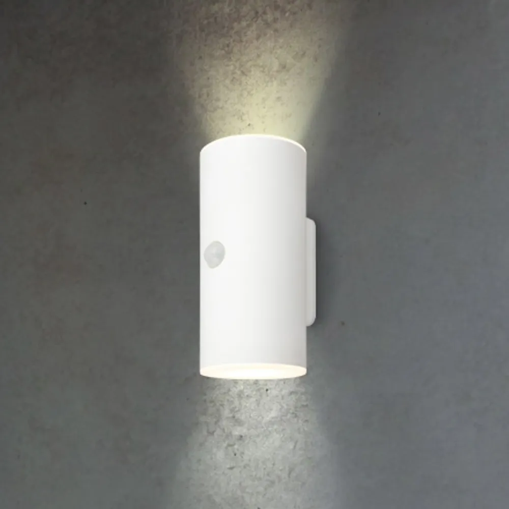 LED-akkudrevet udendørs væglampe, hvid, sensor, op/ned^Briloner New