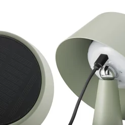 Sigor LED-bordlampe Solino, grøn, solcelle/USB, 26 cm, IP44