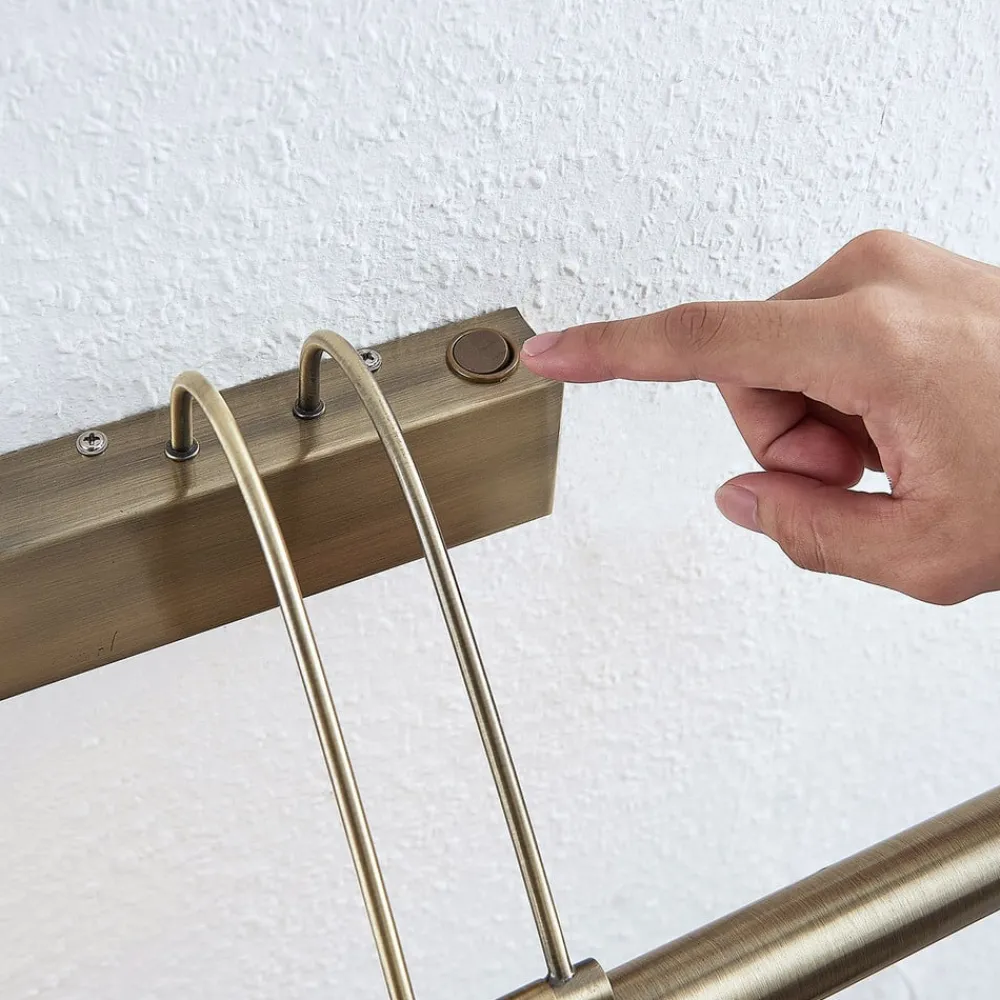 Lindby LED-gallerilampe Mailine, patineret messing