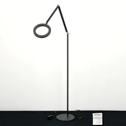 LED-gulvlampe Ringo, sort, metal, justerbar, dæmpbar^ORION Sale