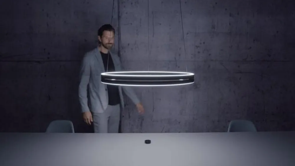 PURE LED-hængelampe E-Loop, eg/sort perle, Ø 70 cm aluminium, CCT