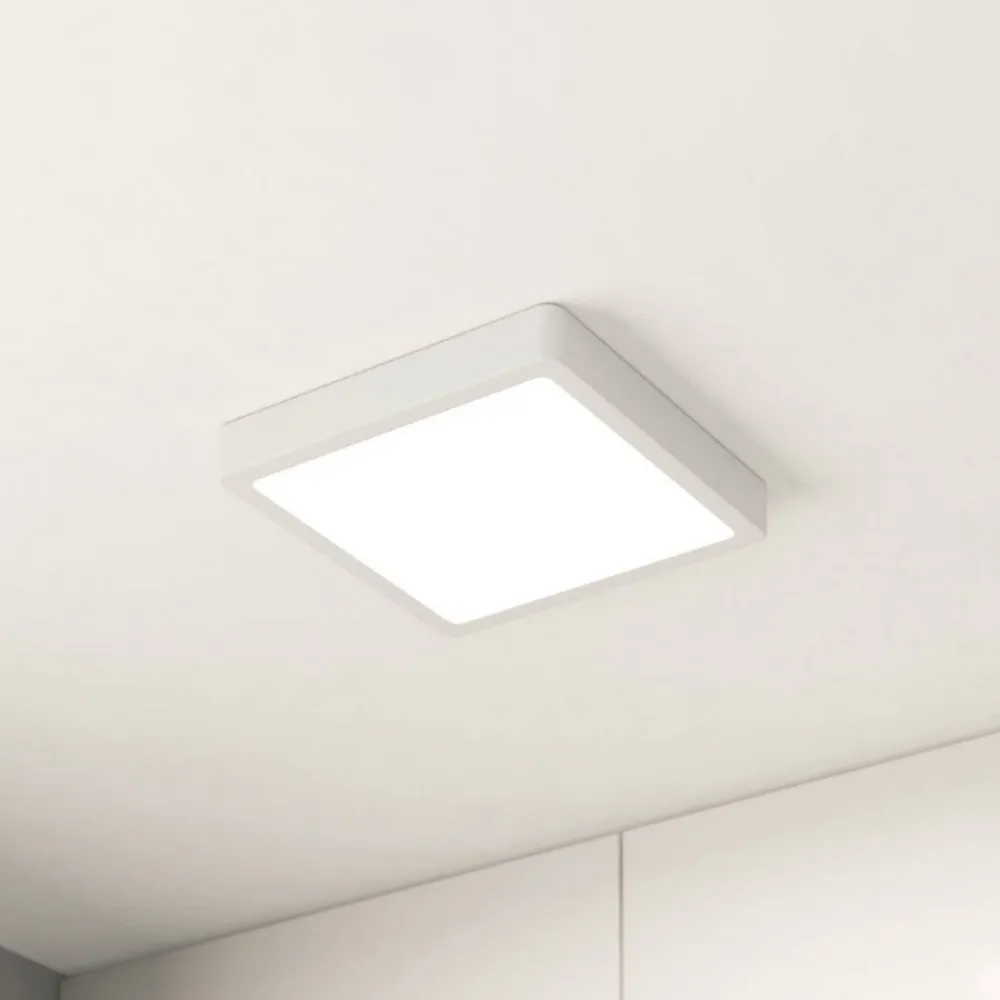 EGLO LED-loftslampe Fueva 5 IP44 3000K hvid 21x21cm