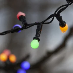 STAR TRADING Dekorationsbelysning>LED-lyskæde Berry Mini med timerfunktion farverige