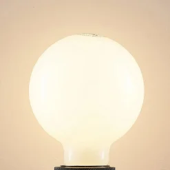LED-pære E27 4 W 2.700 K G95 globe dæmpes opal, 2^Arcchio Discount