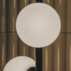 LED-gulvlampe Perlina, højde 170 cm, sort, stål^LEDS-C4 Hot