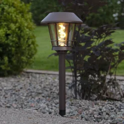 STAR TRADING Sokkellamper>LED-sokkellampe solcelle Fergus i lygteform