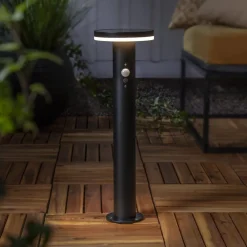 STAR TRADING Solcelle Lampe Med Sensor|Sokkellamper Med Sensor>LED-sokkellampe Valletta Sensor sort metal 50 cm