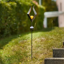 EGLO Solcellelamper>LED-solcellelampe 48702 med jordspyd og glaskugle