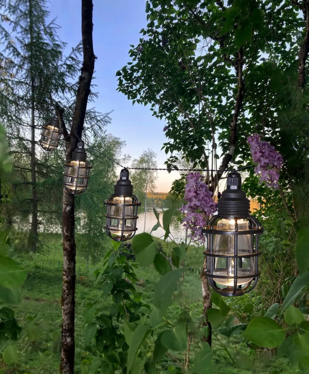 STAR TRADING LED-solcellelyskæde Cage, 8 lyskilder