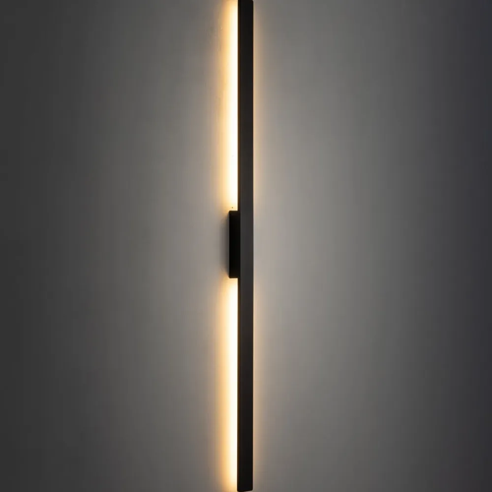 LED-væglampe Demi L, sort, aluminium, højde 144 cm, IP54^Nowodvorski Lighting Clearance