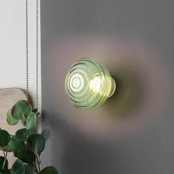Reality Leuchten LED-væglampe Earl, messing/grøn, glas, Ø 15,5 cm