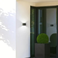 LED-væglampe Magnetics, sort, USB, bevægelsessensor^FH Lighting Sale