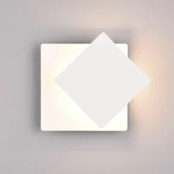 Trio Lighting LED-væglampe Mio, firkantet linse, mat hvid, indirekte
