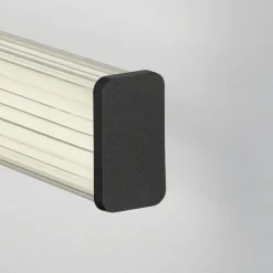 Helestra LED-væglampe til badeværelset Alla IP44 90 cm sort