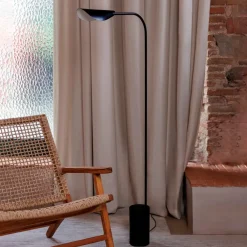 FARO BARCELONA Liggera gulvlampe, sort, stål, højde 138,3 cm