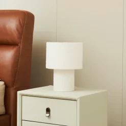 Lindby bordlampe Jone, hvid, tekstil, 30 cm