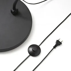 Lindby buelampe Jonera, sort, metal, E27, højde 185 cm