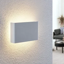 Dilip væglampe af stål, hvid^Lindby Hot