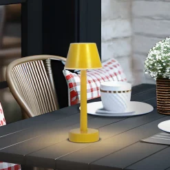 Lindby genopladelig LED-lampe Gaja, gul, USB, IP44, RGBW, dæmpbar