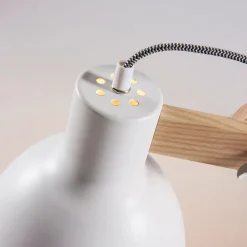 Lindby gulvlampe Shivanja, træ, justerbar, 146 cm, E27