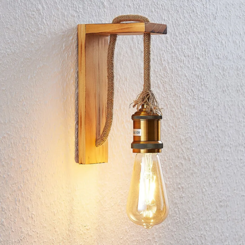 Lindby Helou væglampe i træ med synlig fatning