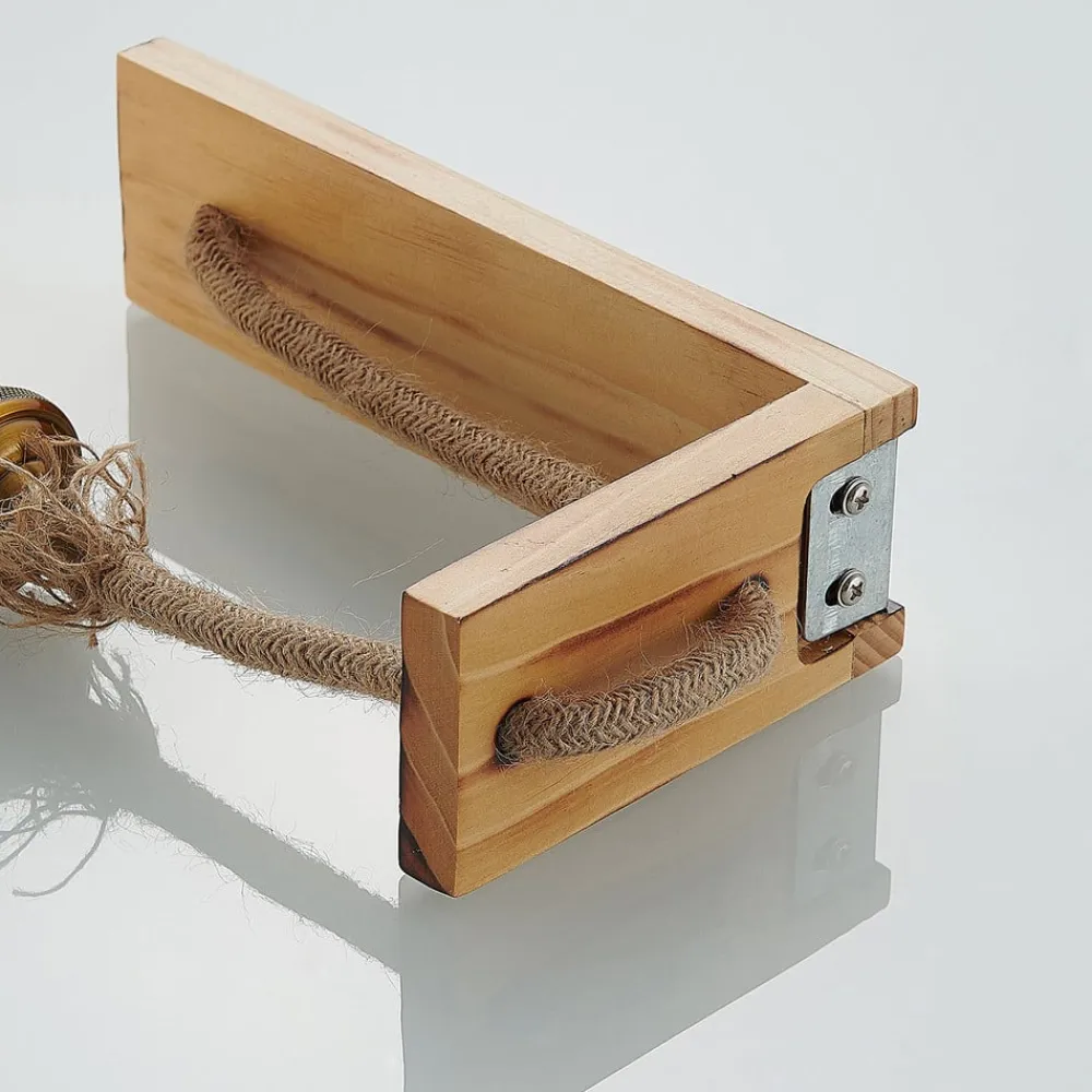 Lindby Helou væglampe i træ med synlig fatning