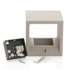 Lindby Jayden væglampe i kantet form