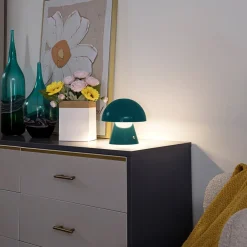 LED genopladelig bordlampe Nevijo, petrol, Ø18cm, USB, dæmper^Lindby Best