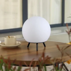 Lindby Dekorationsbelysning|Terrassebelysning>LED genopladelig bordlampe Aurilia, sort/hvid, jern, IP44