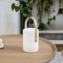 LED genopladelig udendørs bordlampe Juria, hvid, CCT, IP44^Lindby Best