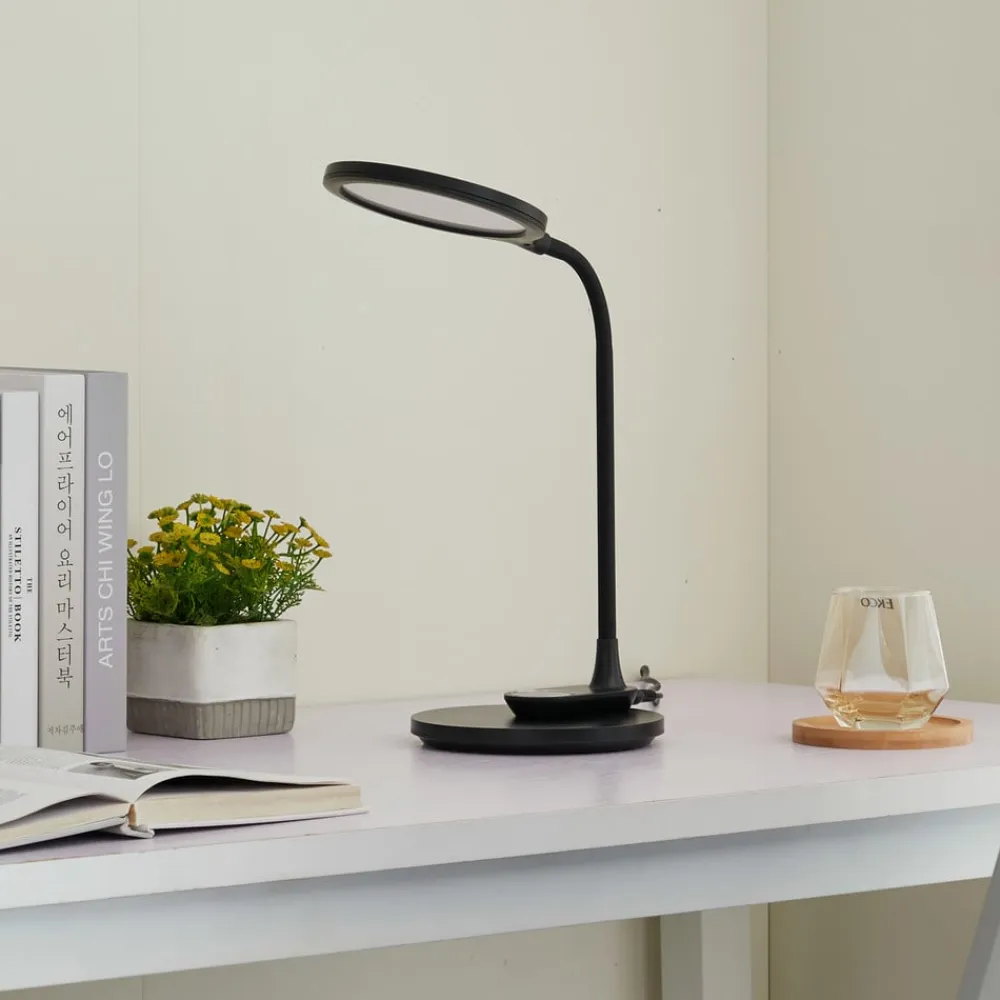 Lindby LED-bordlampe Valtaria, sort, CCT, dæmpbar