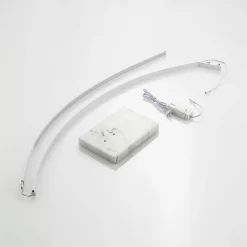 Lindby LED-buelampe Kendra, hvid, aluminium, højde 180 cm