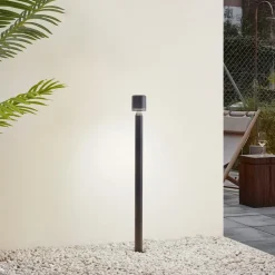 Lindby LED-gadelampe Amila, sort, aluminium, IP54