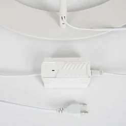 Lindby LED-gulvlampe Danua, hvid, metal, højde 200 cm