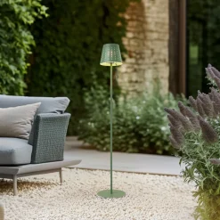 LED-solcellegulvlampe Hilario, grøn, jern, genopladeligt batteri^Lindby