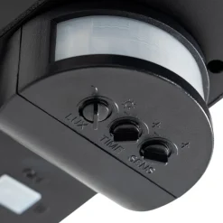 LED-solcellelampe Naelin, sort, sensor, IP44^Lindby Discount