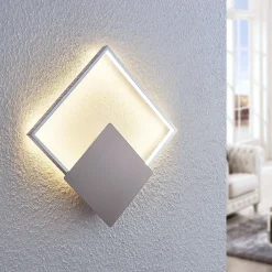 Lindby LED-væglampe Anays, 32 cm x 32 cm, krom/klar