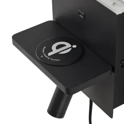 LED-væglampe Auden, sort, stik, ladestation^Lindby Outlet