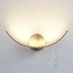 LED-væglampe Iven, bredde 34 cm, nikkel, 3.000 K^Lindby Sale