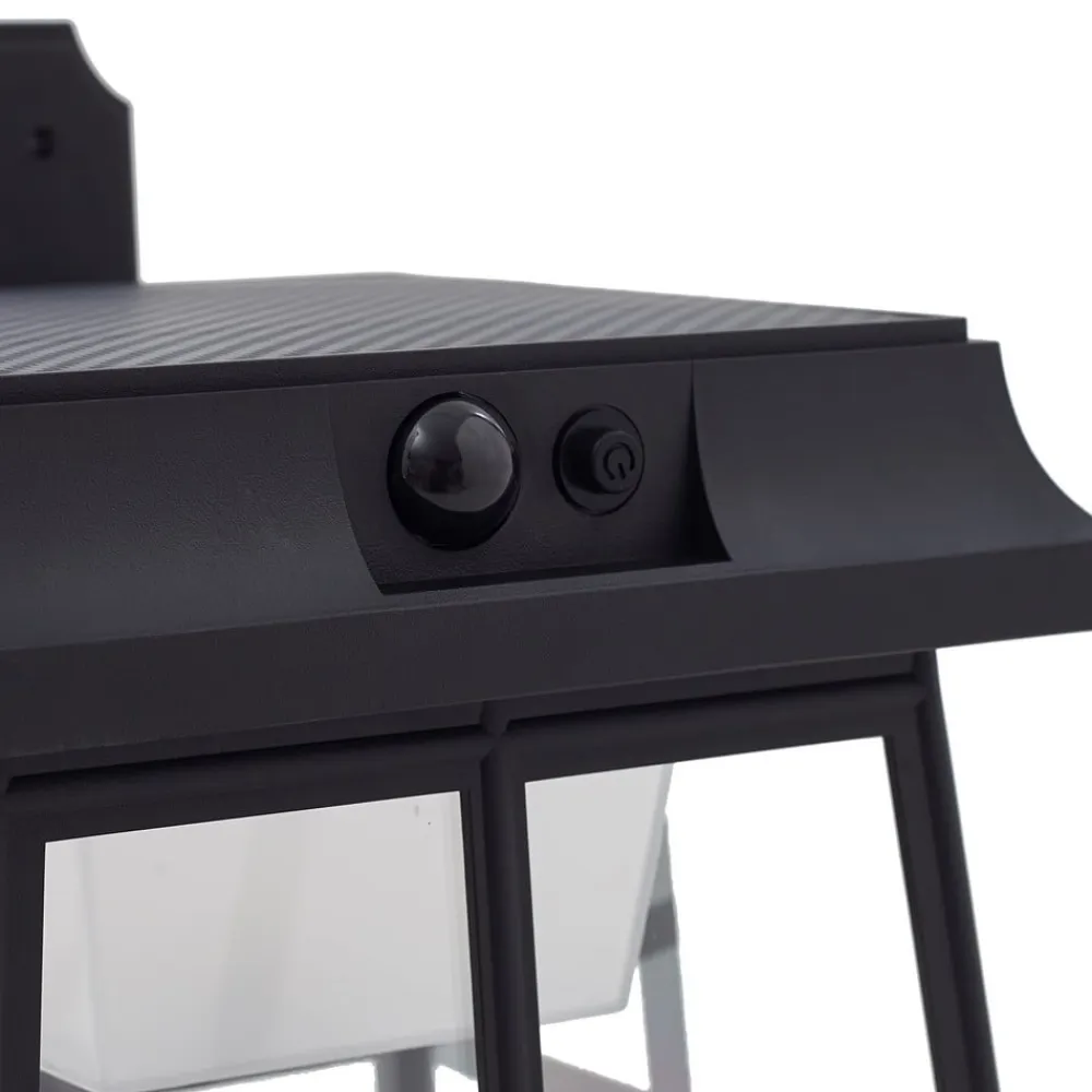 Lindby LED-væglampe Latarka, højde 24 cm, sensor