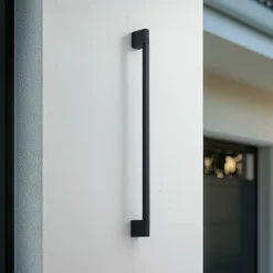 Lindby Terrassebelysning|Væglamper>LED-væglampe Neano, 90 cm, sort, metal, IP54