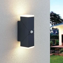 Lindby LED-væglampe Sally, 22 cm, antracit, IP54, sensor