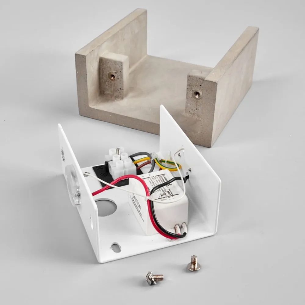 LED-væglampe Yva, grå, beton, 13 x 13 cm, op/ned^Lindby Clearance