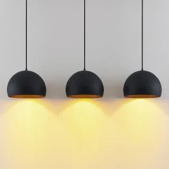 Lindby pendellampe Tarjei, længde 120 cm, sort/guld, metal