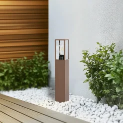 Robigus sokkellampe, rustfarvet, aluminium^Lindby Hot