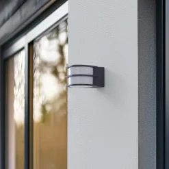 Lindby Væglamper>Smart LED udendørs væglampe Fyra, rund, CCT, RGB, Tuya