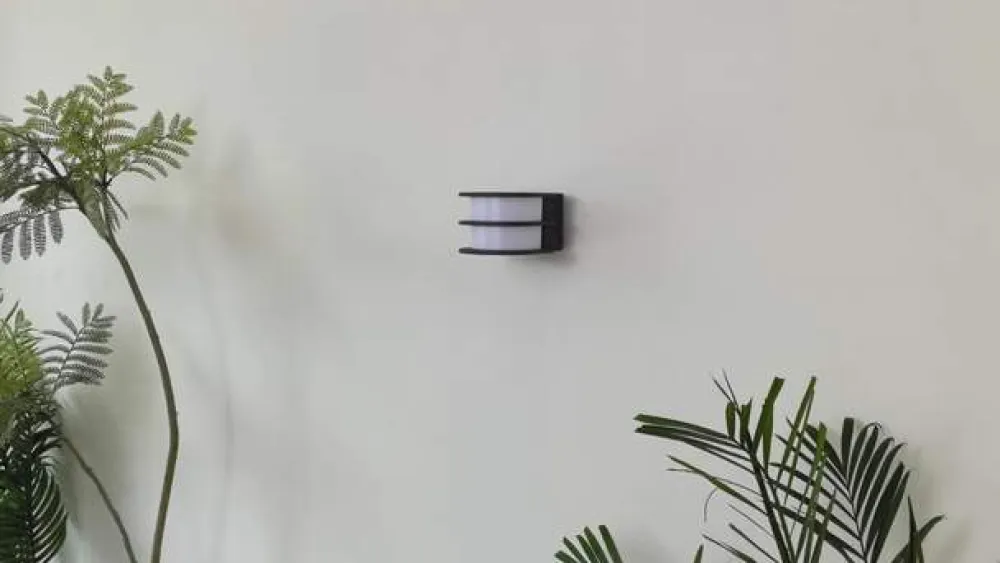 Lindby Væglamper>Smart LED udendørs væglampe Fyra, rund, CCT, RGB, Tuya